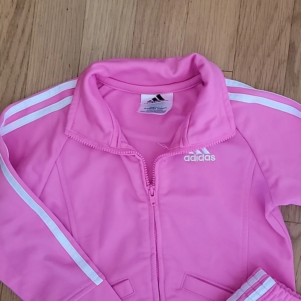 ADIDAS BRIGHT PINK JOGGING OUTFIT SET 24 MONTHS